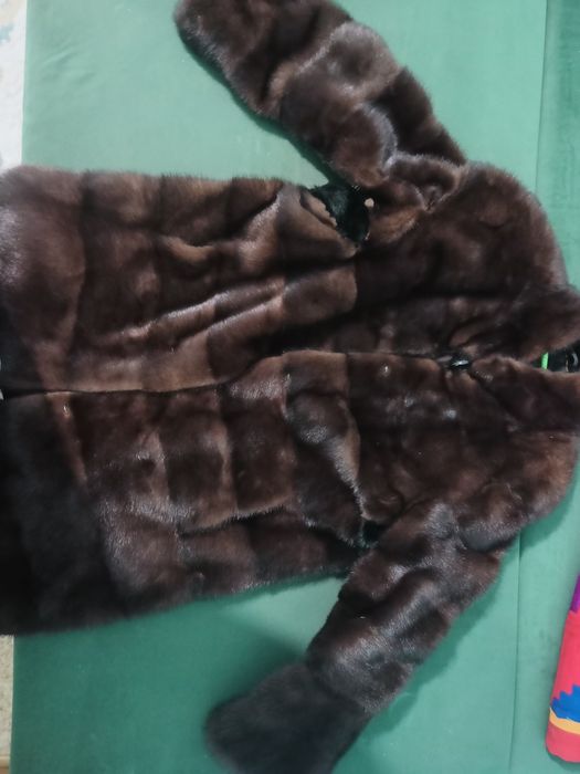 Срочно шуба размер 52-54