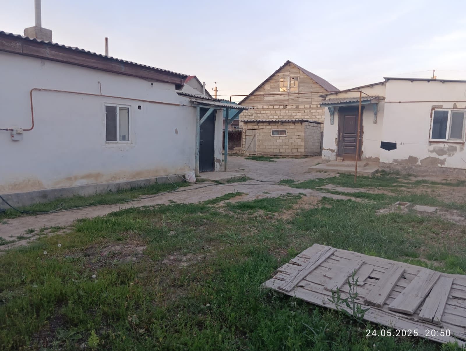 Атыраудан уй сатылады