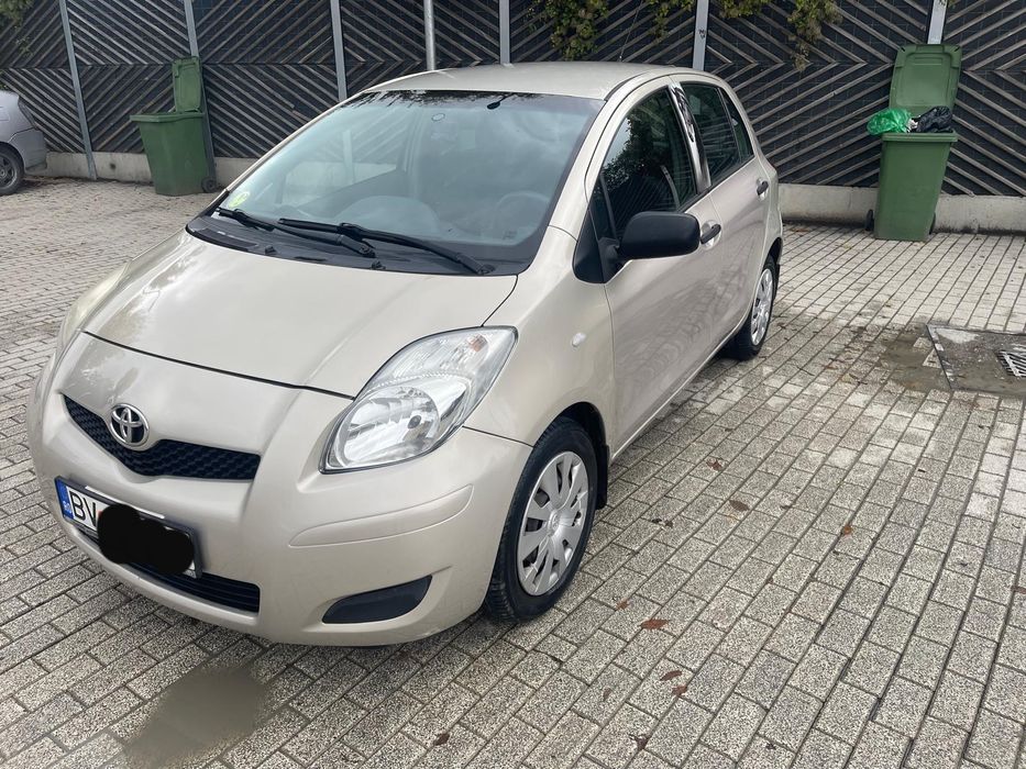 Toyota Yaris 2010 benzina