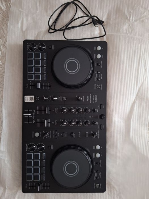 Consola DJ Pioneer DDJ Flex4 (Noua!) 2 canale