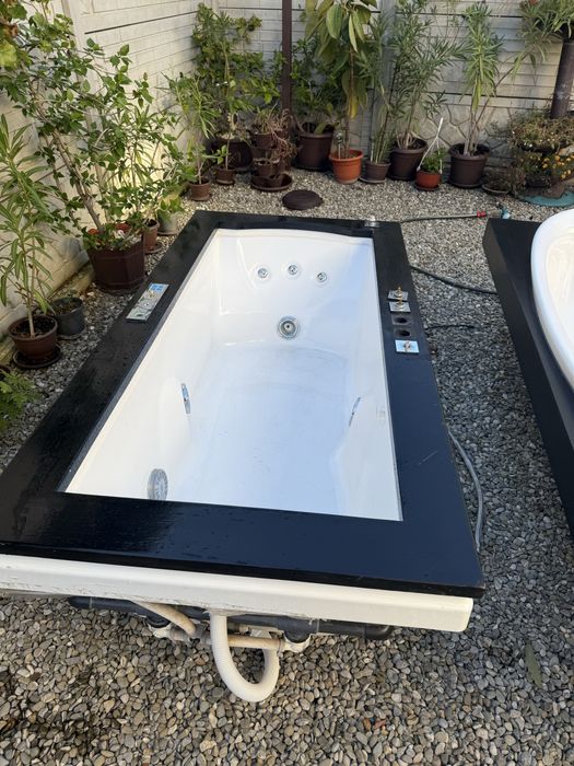 cada cu jacuzzi URGENT