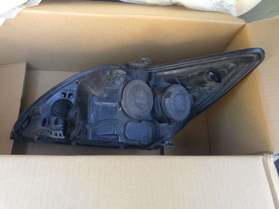 Faruri ford Focus 2 - 2010