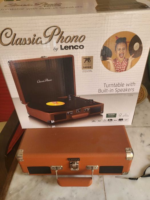 Pick-up Lenco TT-10BN, Difuzoare integrate, RCA, 3.5mm, AUX, 3 viteze