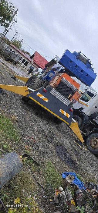 Vand sau schimb man 8x4