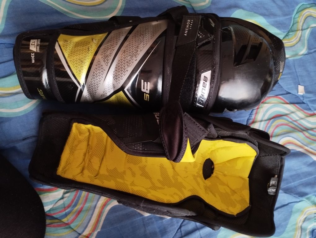 Продам щитки BAUER SUPREME