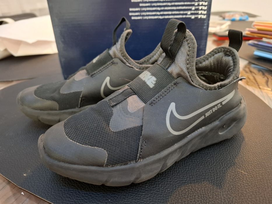 NIKE Спортни обувки 'Flex Runner 2' сиво / черно