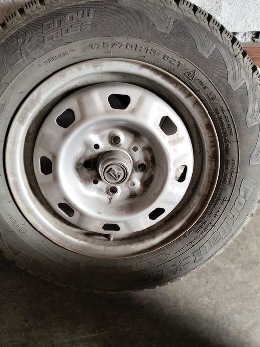 Комплект зимних колес 4 шт. Шины шипы Cordiant 175/70 R13, диски