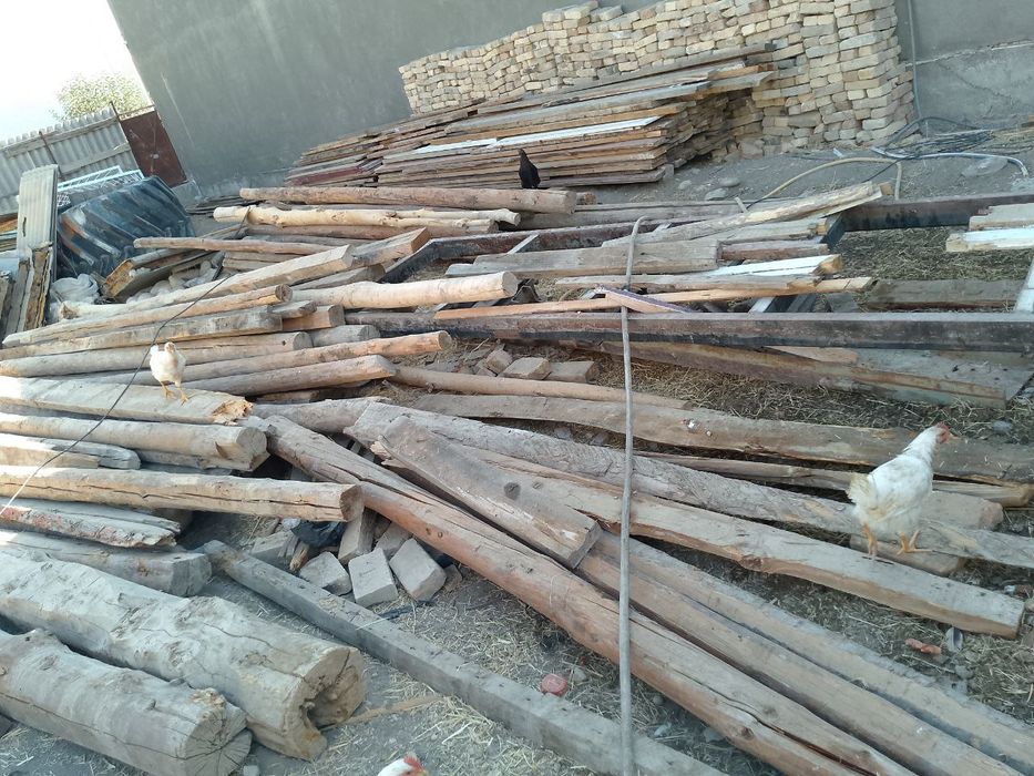 Продается доска разного рода для строительства