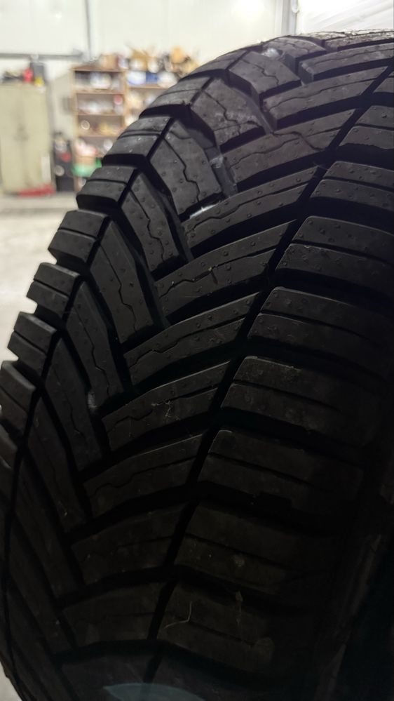 Michelin Crossclimate 235/65/16 C, genti de Ford Tranzit