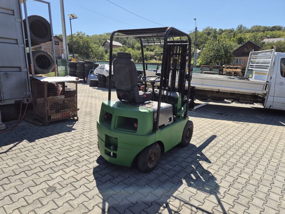 Motostivuitor stivuitor Mitsubishi 1.5 T motor benzina