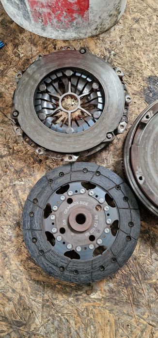 Kit Ambreiaj cu Volanta Peugeot 508 2.0 hdi Hybrid Semiautomata