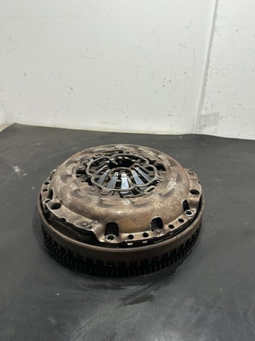 Kit ambreiaj volanda disc Audi A6 C6 2.7 TDI V6 BPP BSG