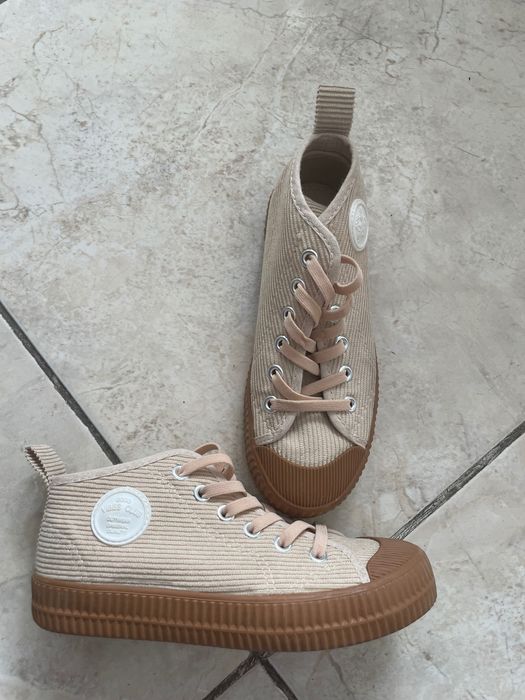 Маратонки за момиче