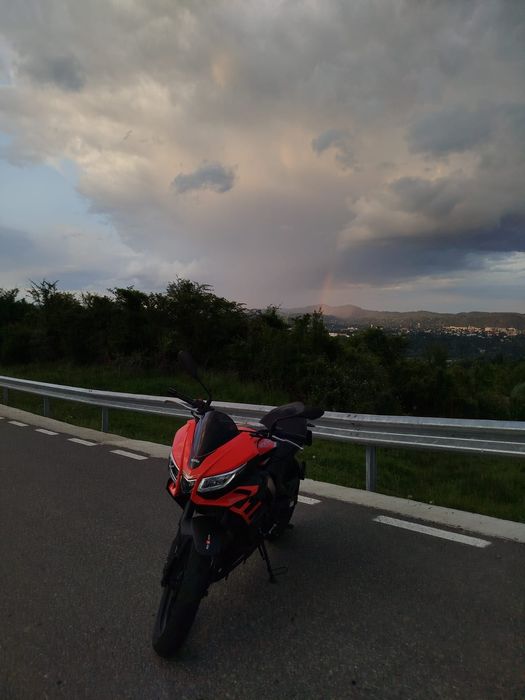 Vând Aprilia Tuono 125 2023