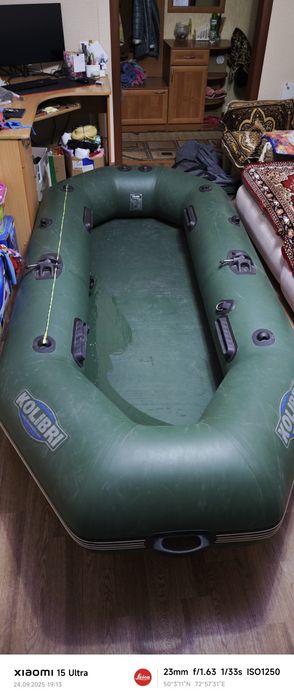 Продам лодку Kolibri K-280T