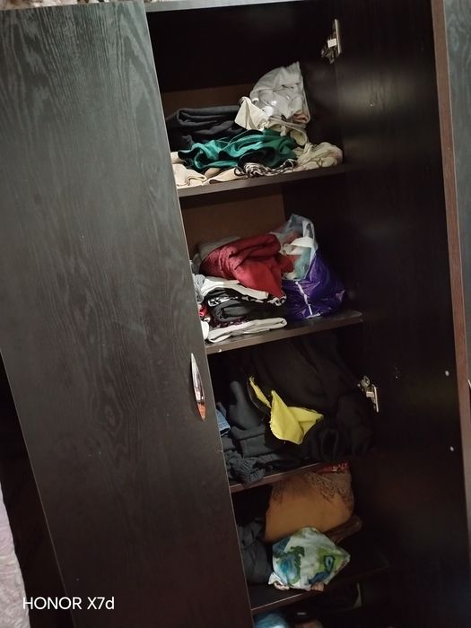 Шкаф сатылады. Жагдайы зор