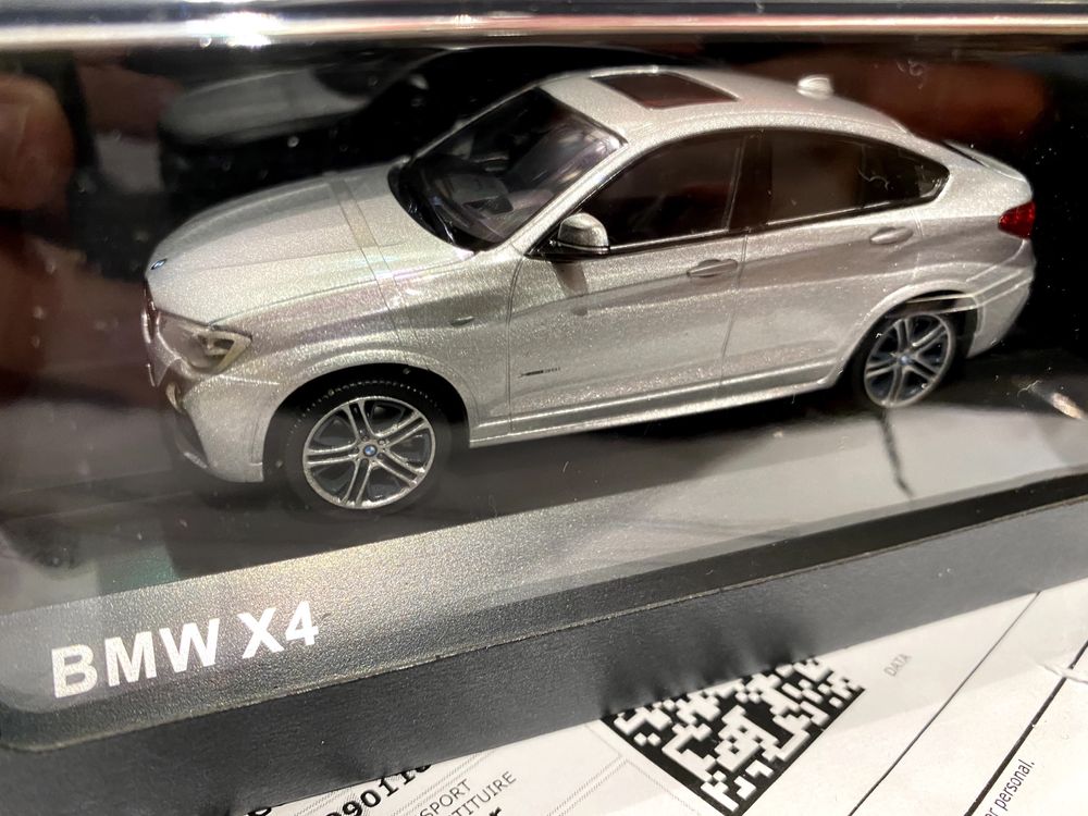 HERPA BMW X4 Xdrive machetă auto dealer edition scara 1:43