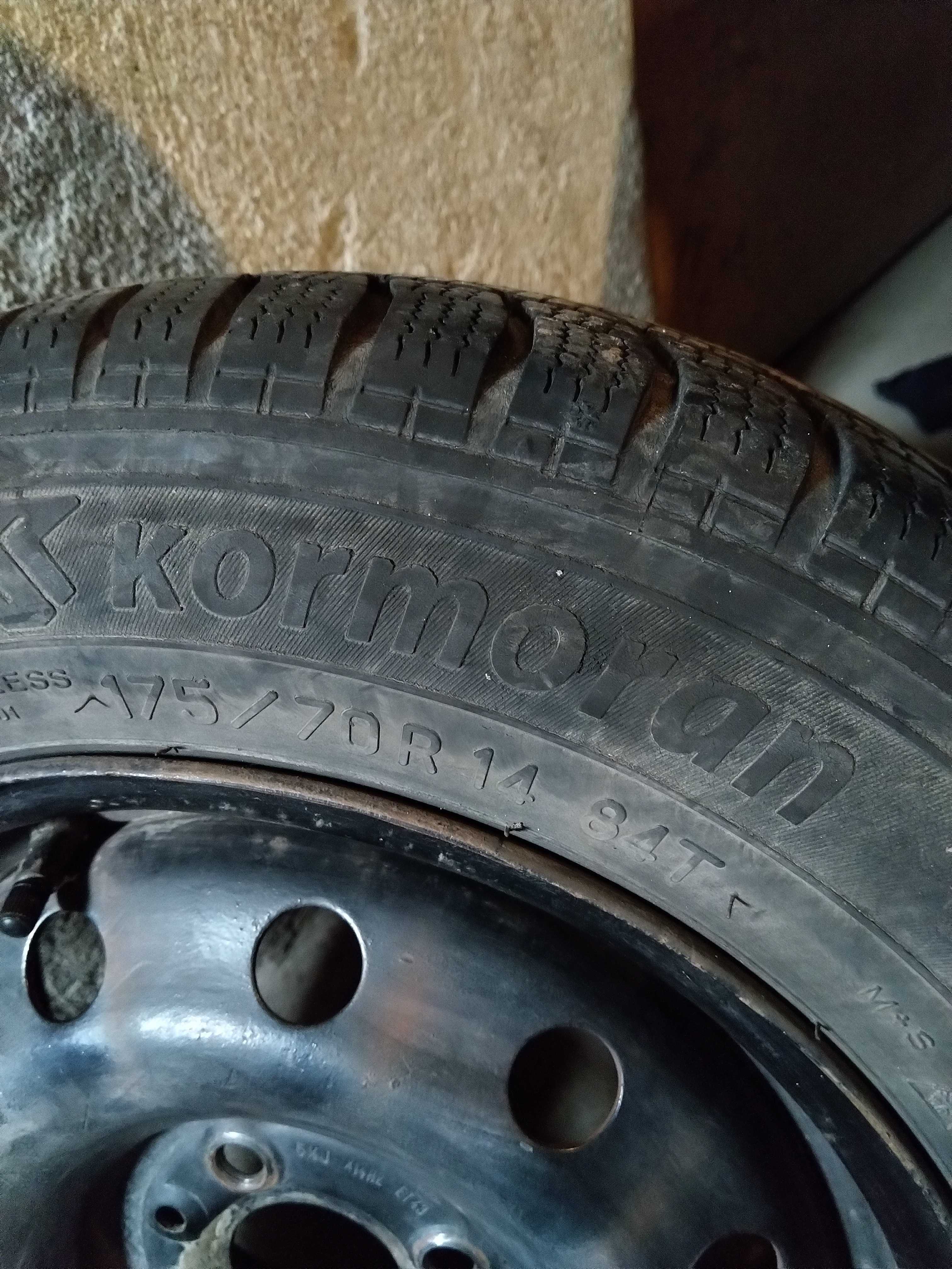 Продавам джанта с гума 14"