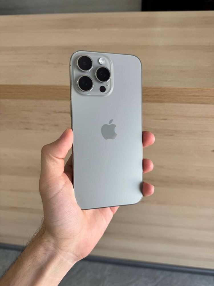 iPhone 15 Pro Max