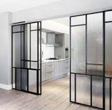 Стеклянные раздвижные перегородки в стиле лофт. Loft naves va perila.