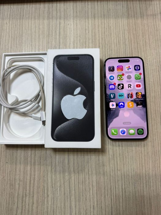 iPhone 15 Pro , 128GB, 96% Baterie 159 cicluri