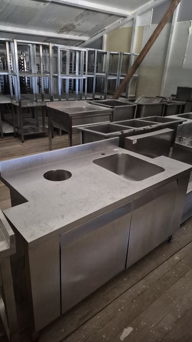 Мойки,  ванны моечные, оборудование и мебель