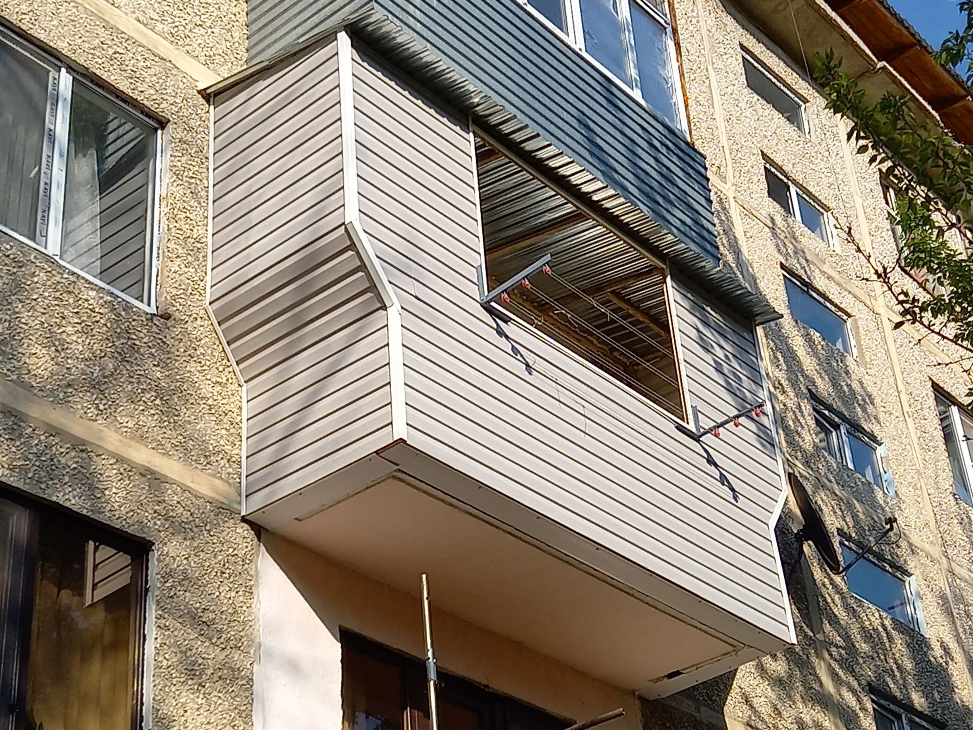 Обшивка утепление  балконов  и лоджий