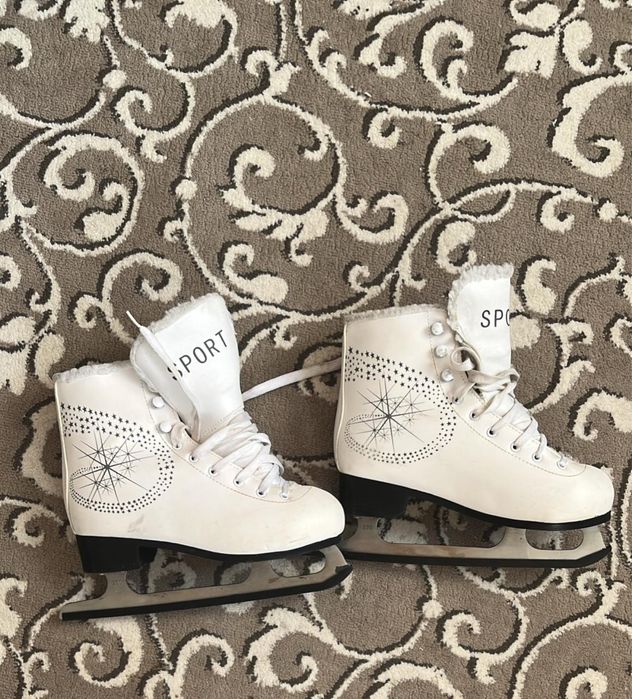 коньки  сатылады