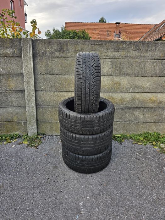 Anvelope de iarnă 245/40 R20 275/35 R20 Pirelli!