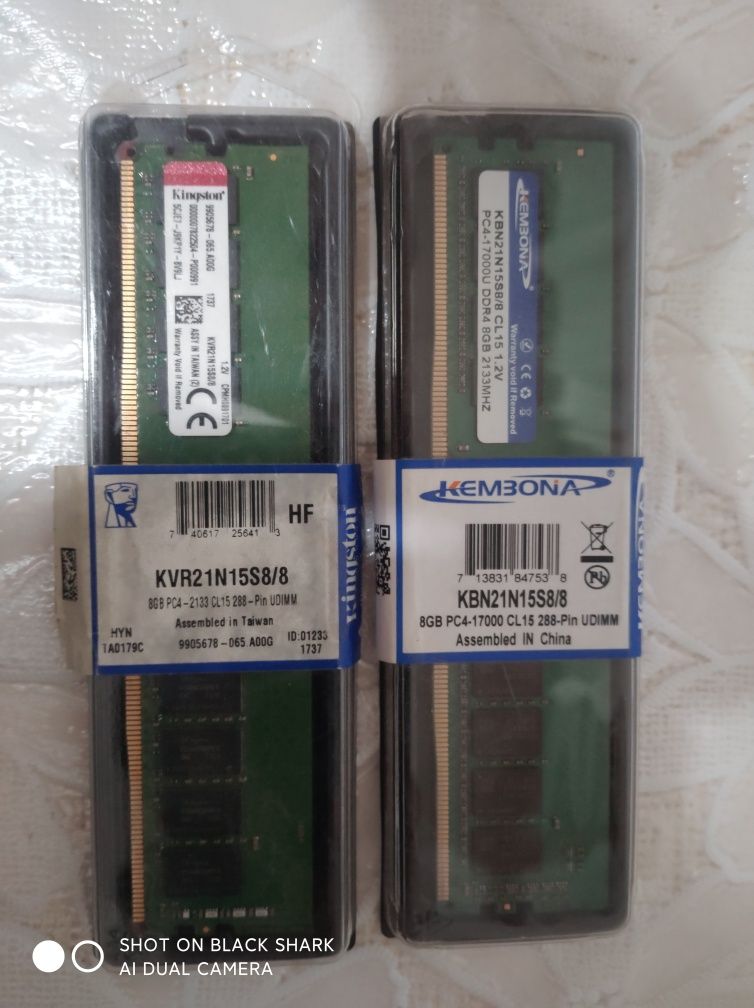 Продам DDR4 - 2 шт 8GB