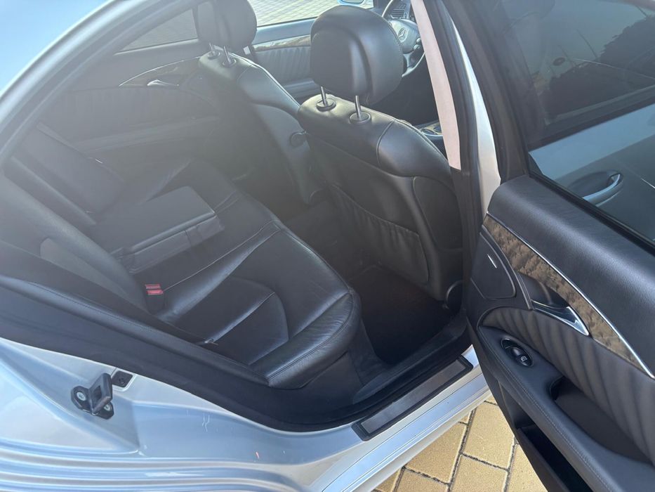 Mercedes E Class V 211 Facelift Cutie automată