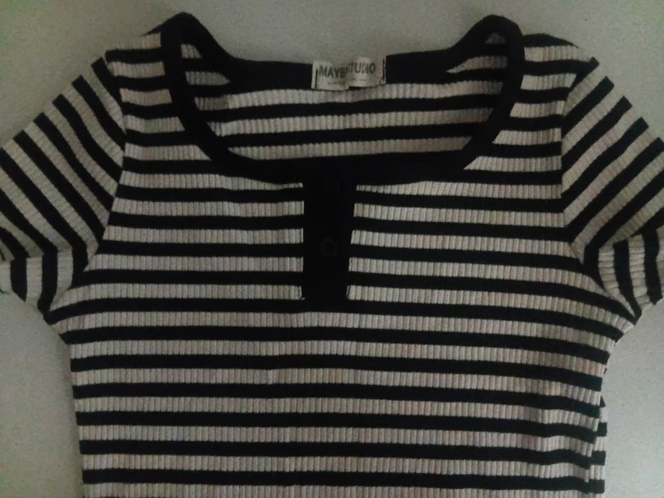 Топик полосатый черно белый