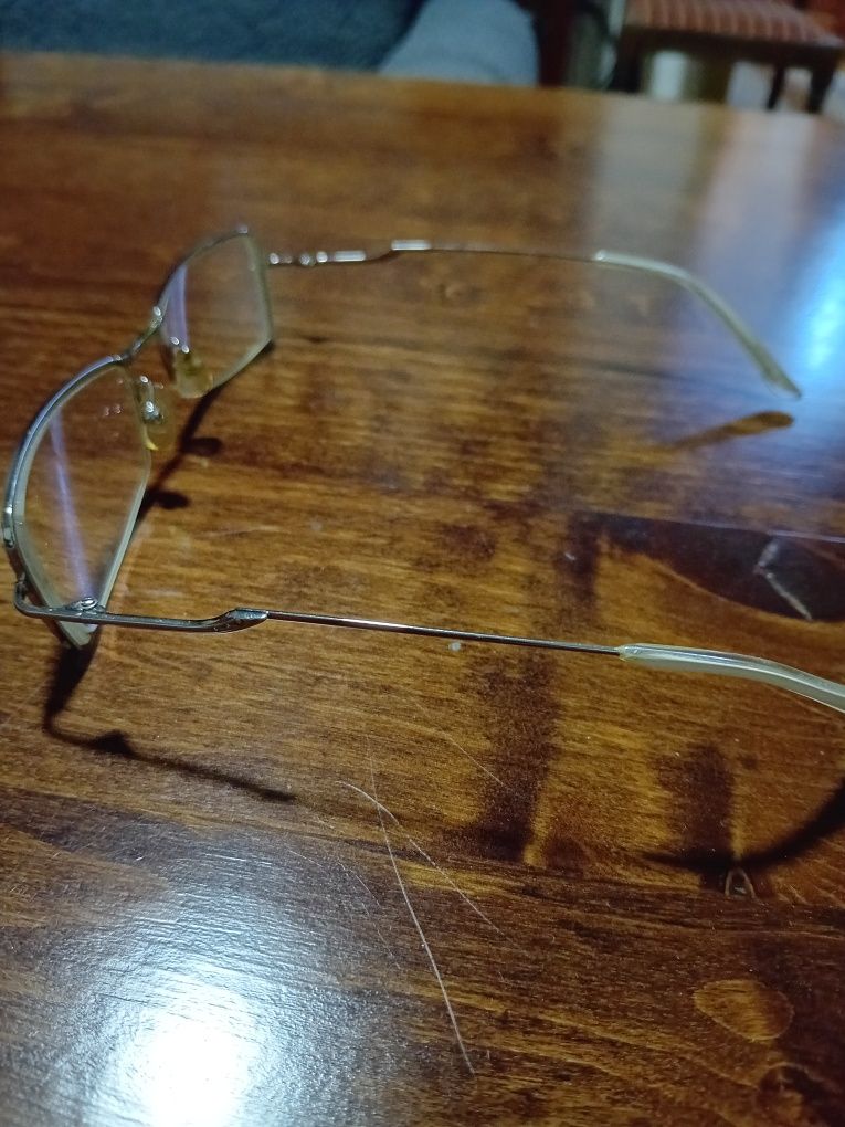 Рамки за очила..