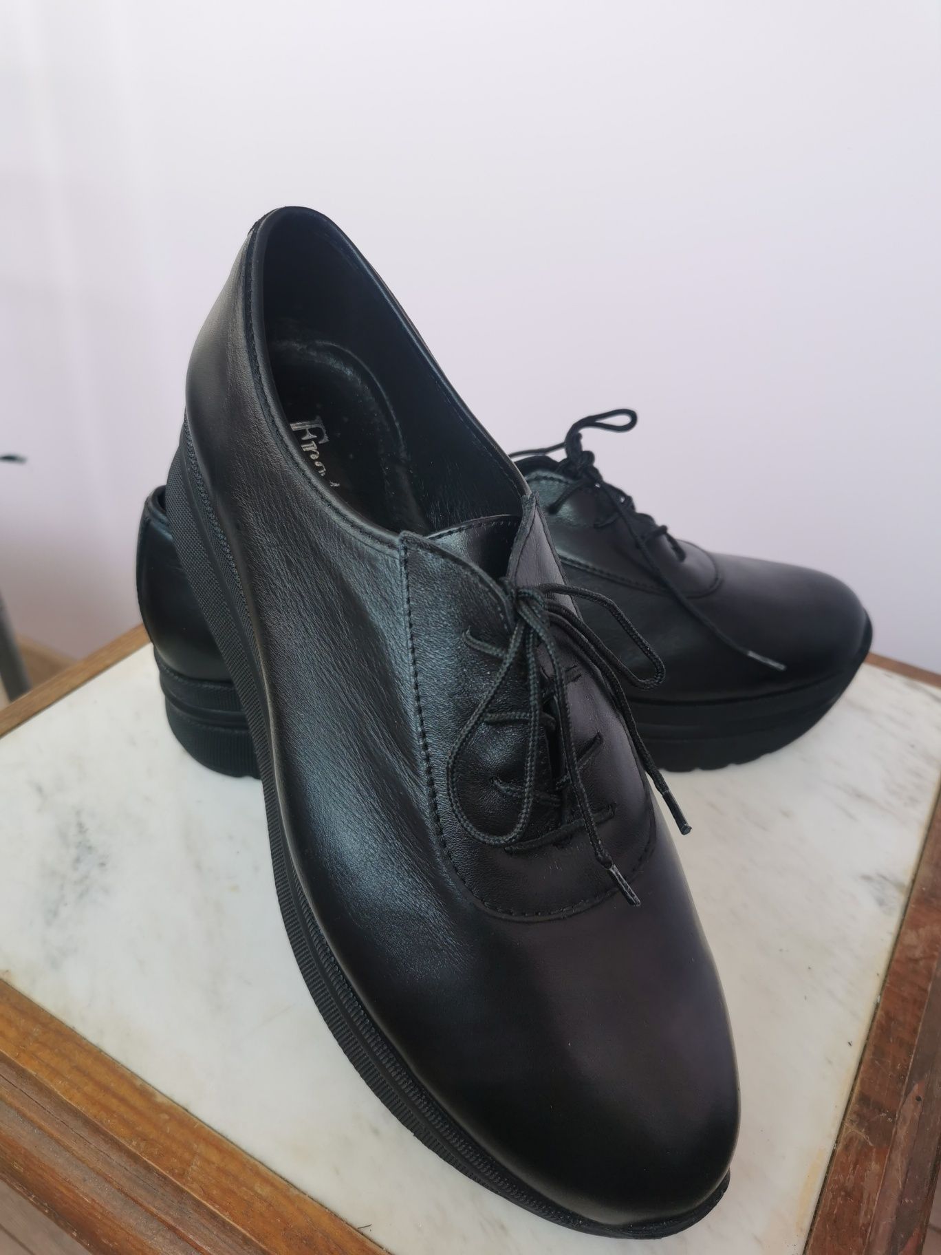 Български обувки от естествена кожа, р-р 40