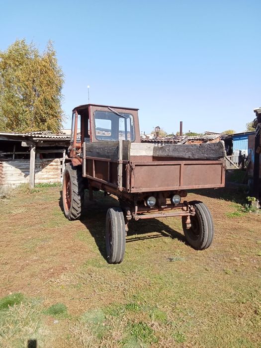 Продам Трактор Т-16.