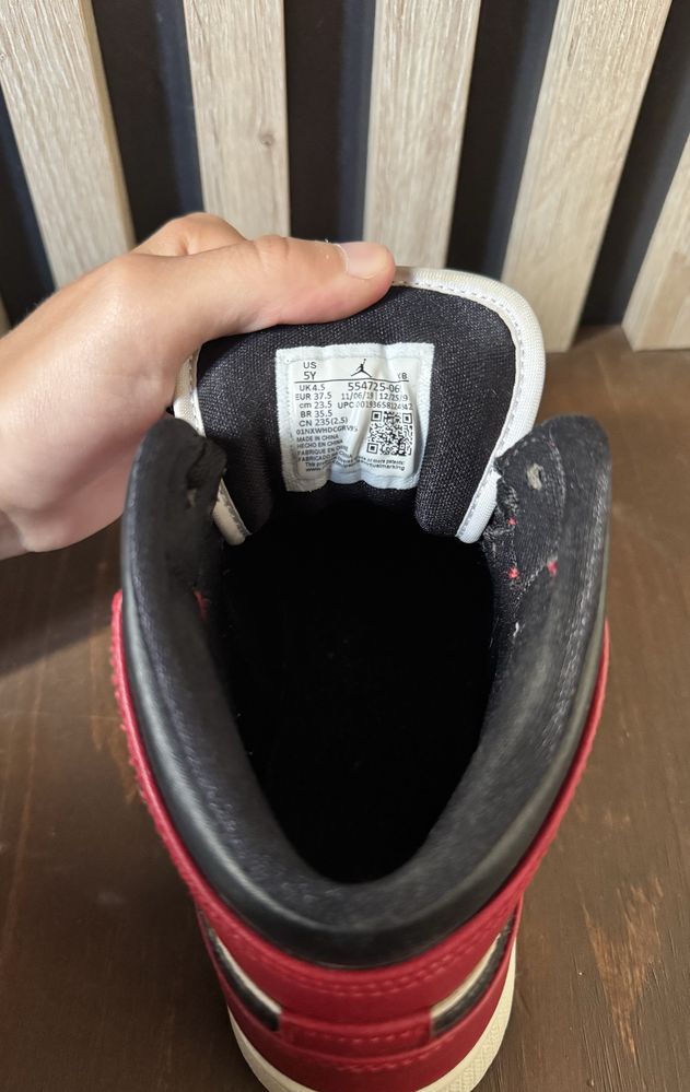 Jordan 1 Mid Chicago Black Toe (GS)