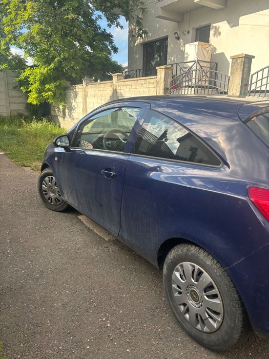 Opel Corsa 2009, benzina