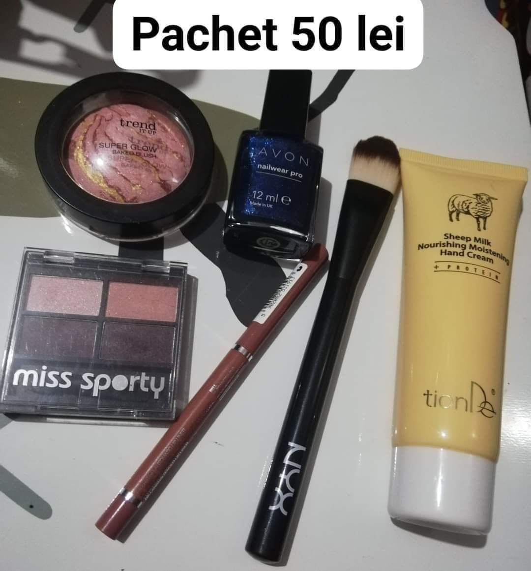 Ceas,geci dama,încălțăminte,cosmetice și accesorii dama