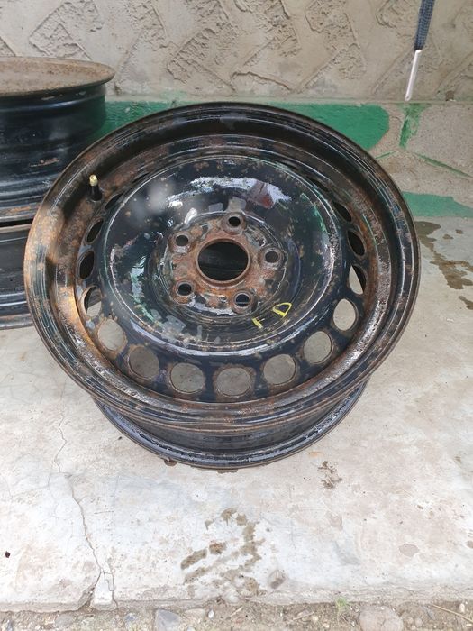 Vând schimb jante tablã 5x112 r 15
