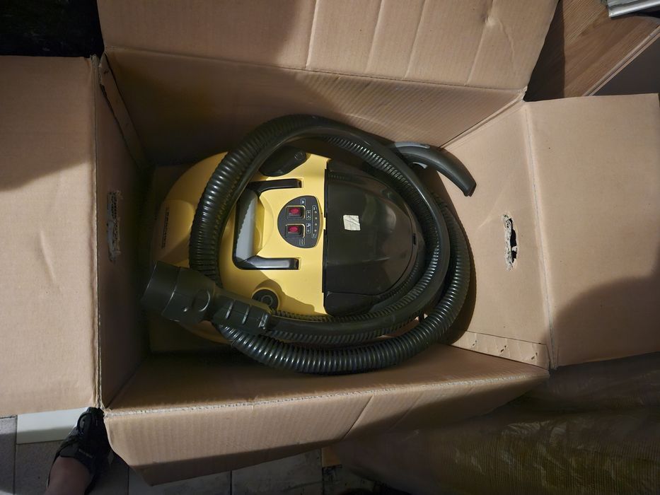 Karcher SV7 прахосмукачка пароекстрактор ползван 3 пъти