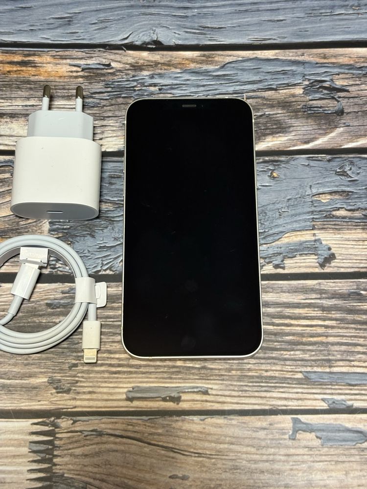 iPhone 12 white, 128GB, stare foarte buna