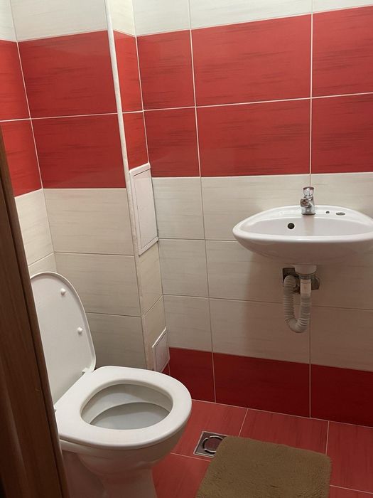 Дава се под наем Многостаен апартамент в Пловдив, Кършияка - 195 кв.м за 875 € - Снимка #9