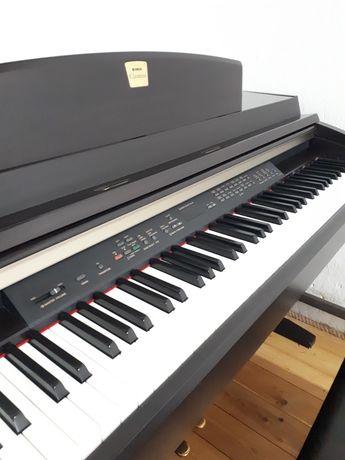 Цифровое пианино, синтезатор YAMAHA CLP-240