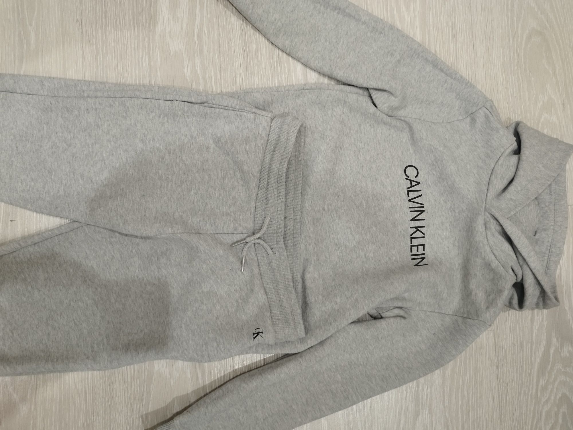 Оригинален екип Calvin Klein