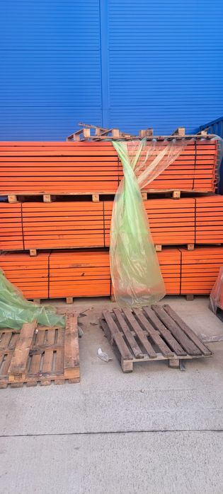 Rafturi profesionale