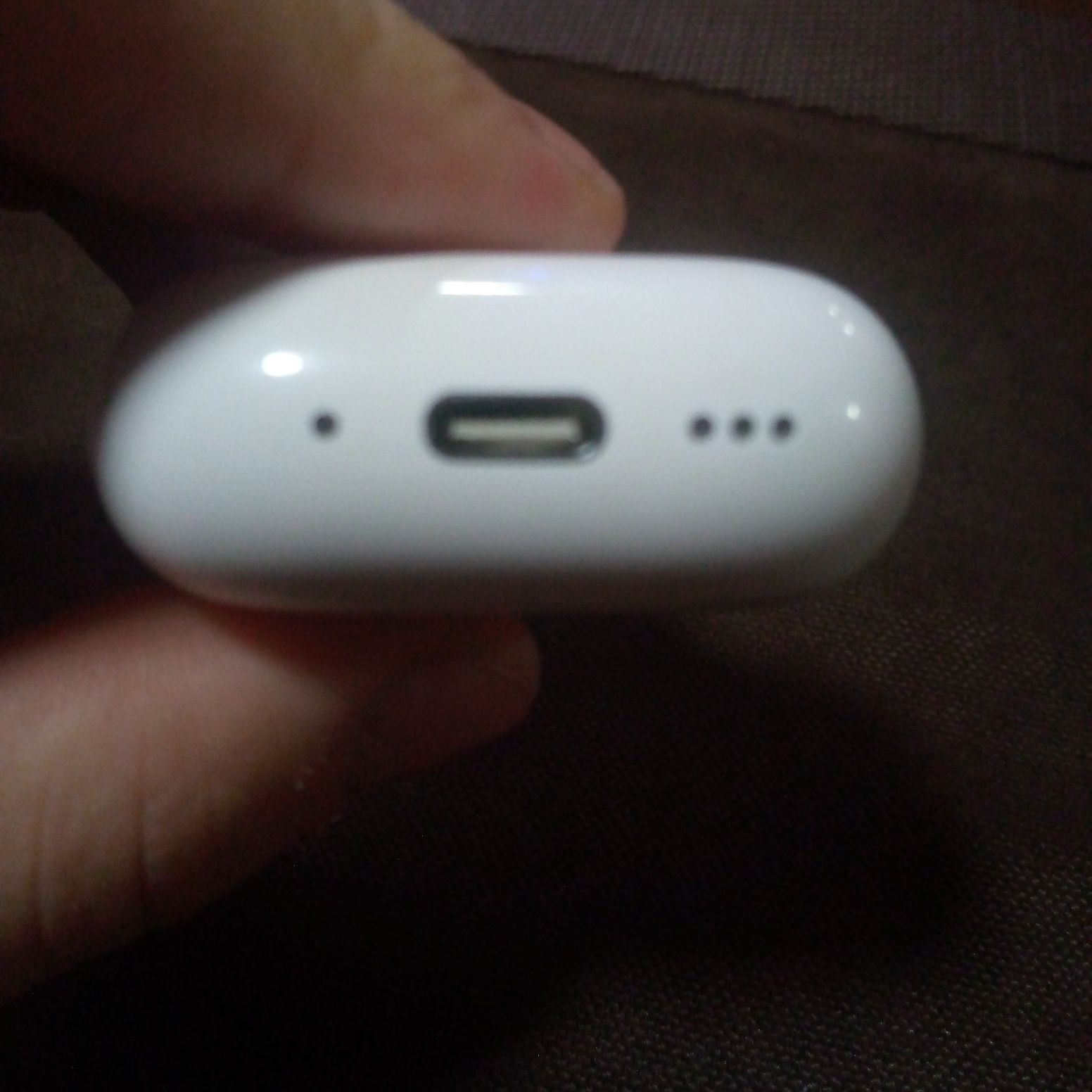 AirPods 4 2024 года