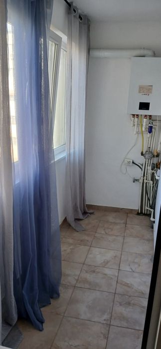 Închiriez garsoniera