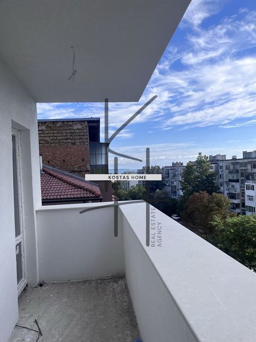 Продава се Тристаен апартамент в Варна, Аспарухово - 80 кв.м за 1688 €/кв.м - Снимка #1