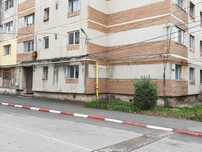 Spațiu comercial, apartament 2 camere, parter, decomandat, în Zimnicea