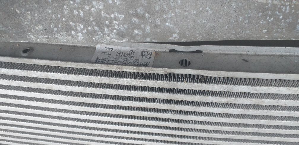 Intercooler  zafira b 1.9 cdti 74kw cdti 2006